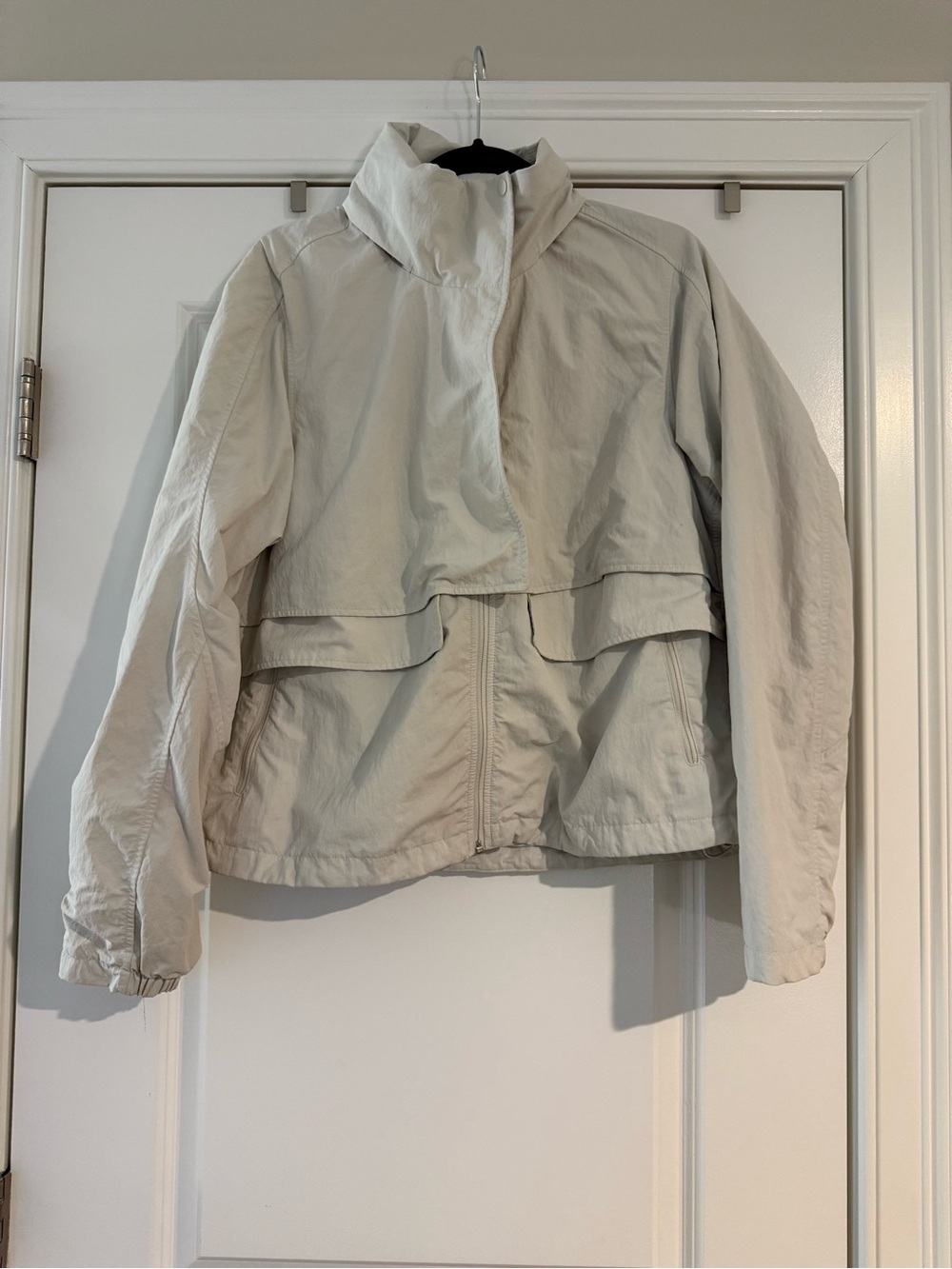 Lululemon Always Effortless Classic-Fit Jacket in Bone (US 10) - Picture 2 of 5